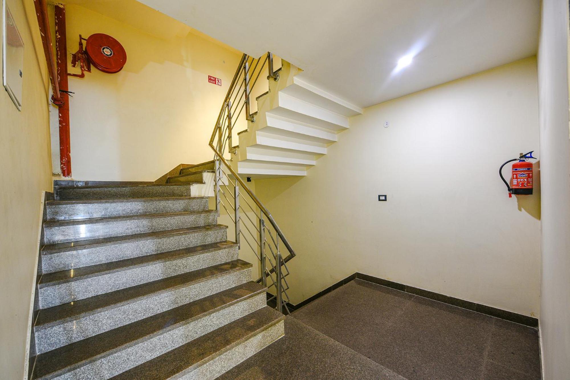 Hotel Fabhotel Prime Apple Tree Residency New Delhi