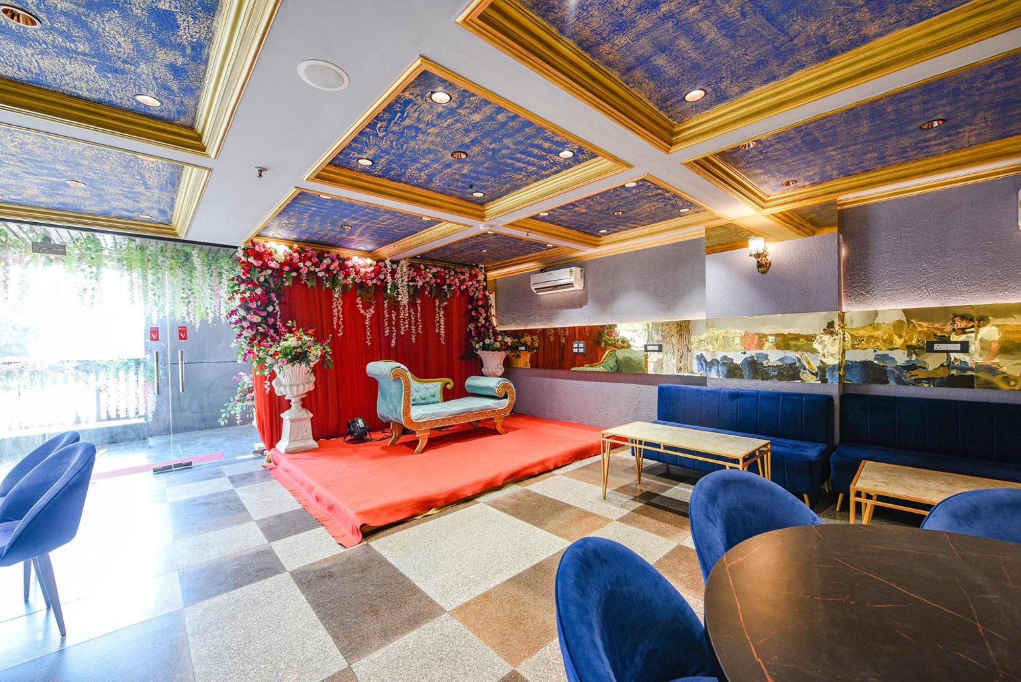 Fabhotel Prime Apple Tree Residency Hotel