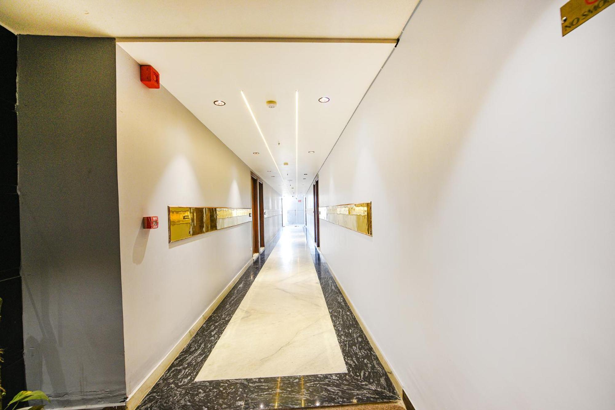Hotel Fabhotel Prime Apple Tree Residency 3*