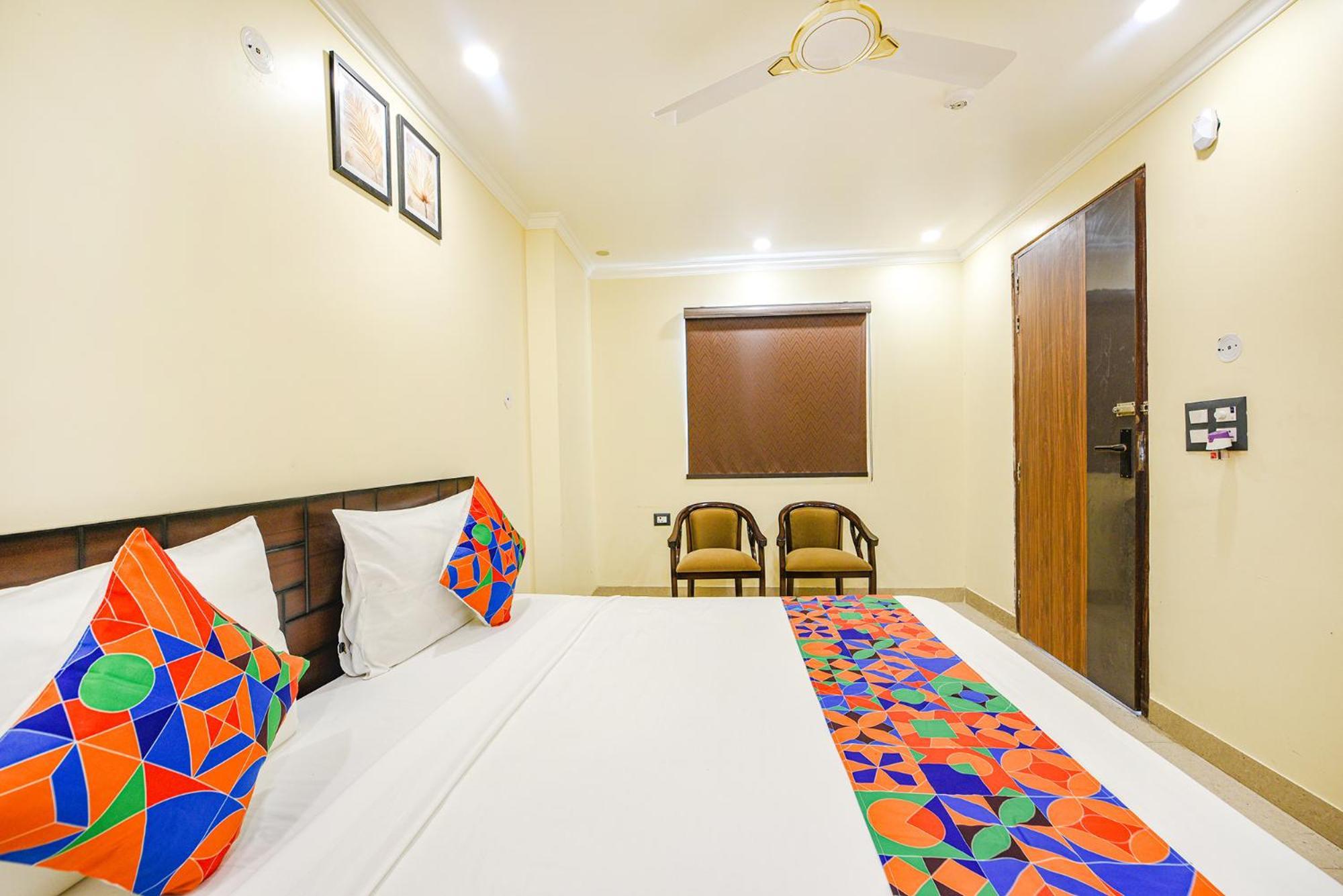 Hotel Fabhotel Prime Apple Tree Residency